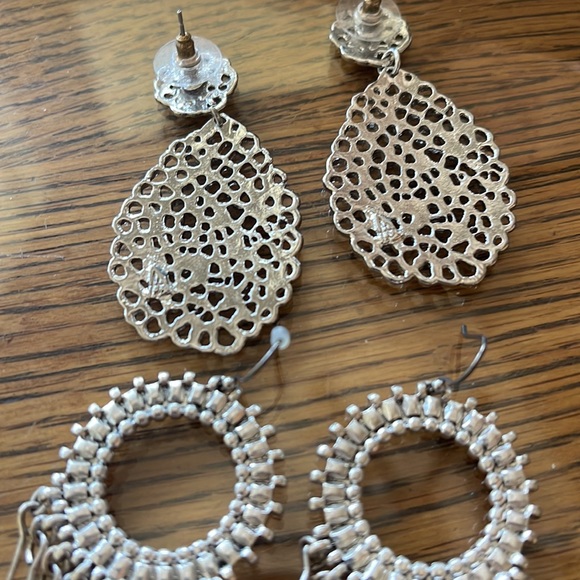 Set of 2 Silver Earrings, dangly and dropped styles EUC - Picture 4 of 4